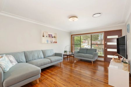 5 Oleander Court, Peakhurst. - Photo 2