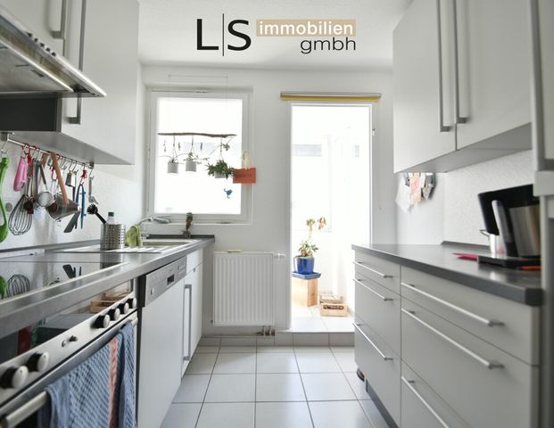 **Traumhaft** Renovierte Altbau-Etagenwohnung in absolut ruhiger Lage von Stuttgart-Ost! - Photo 1