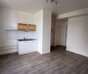 Location Appartement 2 pièces 39m² - Photo 2