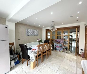 4 bedroom house to rent - Photo 1