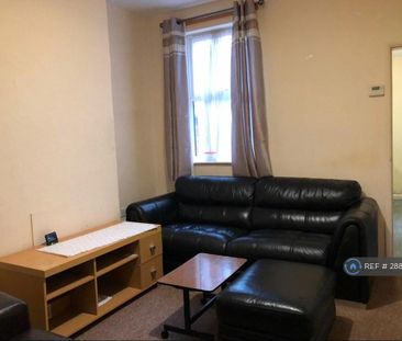 3 bedroom terraced house to rent - Photo 2