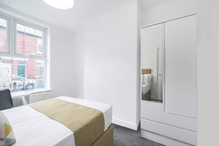 3 bedroom terraced house to rent - Photo 4