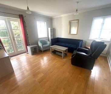 Upton Park, Slough, SL1 - Photo 1