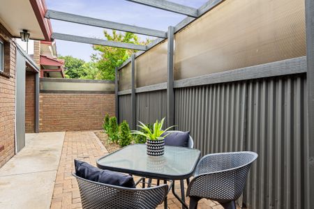 Perfectly Positioned In The Heart Of South Albury - Photo 2