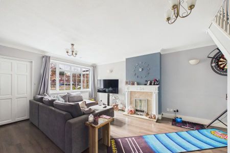 3 bedroom terraced house to rent - Photo 2