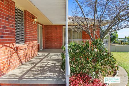 129 Petra Avenue, TAMWORTH NSW 2340 - Photo 3