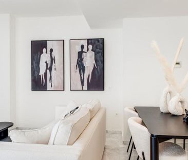 Luxury Apartment for rent in Estepona, Andalusia - Photo 4