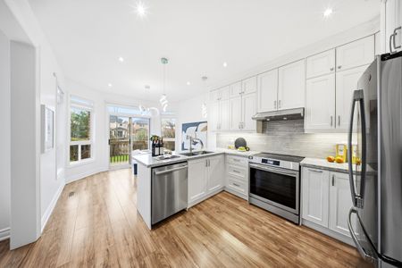 For Lease - 3812 Lacman Trail, Mississauga, Ontario - Photo 5