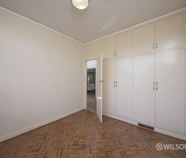Spacious 2 Bedroom apartment - Photo 2