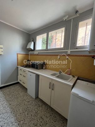 Appartement meublé avec extérieur et place de parking, - Photo 1