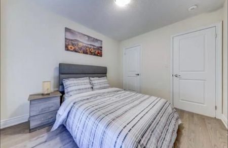 For Lease - 12 Thomas Hope Lane, Markham, Ontario - Photo 4