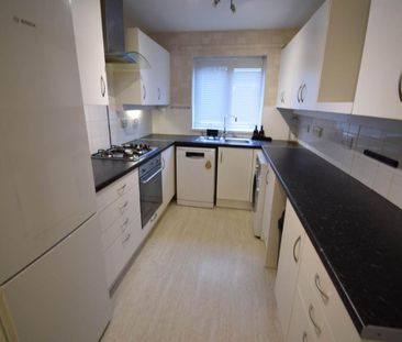 3 bedroom end of terrace house to rent - Photo 6