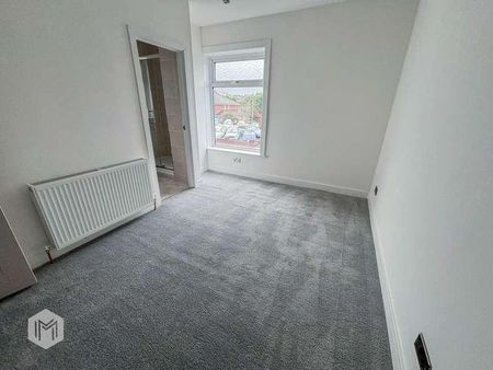 Bury New Road, Heywood, Greater Manchester, OL10 - Photo 3