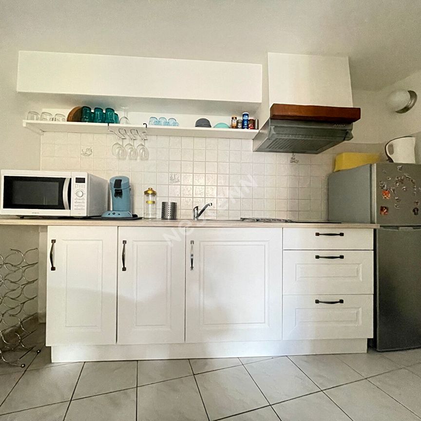 Loue petite maison de village T2 mezzanine meublée de 30m² à Châteauneuf-du-Pape, - Photo 1