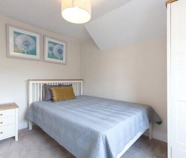 3 bedroom terraced house to rent - Photo 3