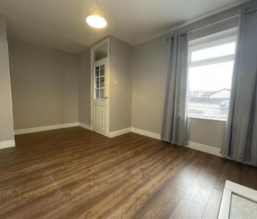 32 Donaghadee Road, Newtownards, BT23 7ET - Photo 2