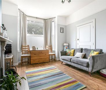 2 bedroom maisonette to rent - Photo 4