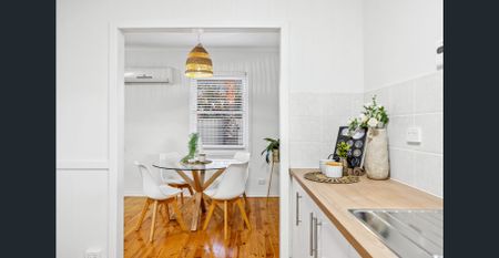 Spacious Coastal Home with Dual Access and Lifestyle Appeal - Photo 3