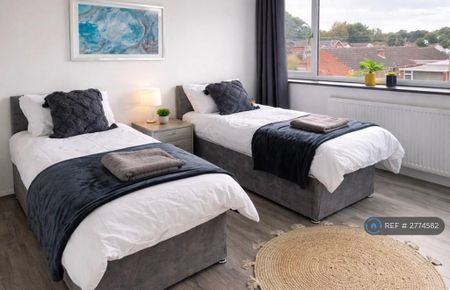 3 bedroom detached house to rent - Photo 4