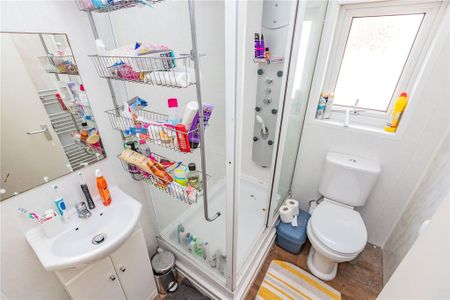 6 bedroom house to rent - Photo 4