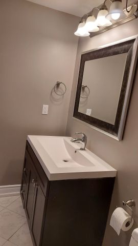 For Lease - 24 Histon Crescent, Brampton, Ontario - Photo 4