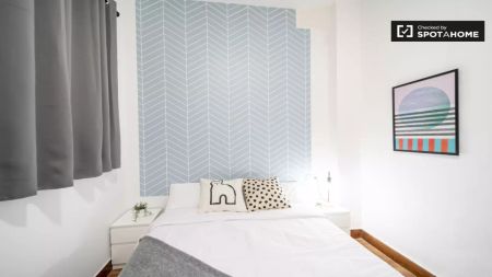 Room in a shared 7-bedroom apartment for rent in La Xerea - Photo 5
