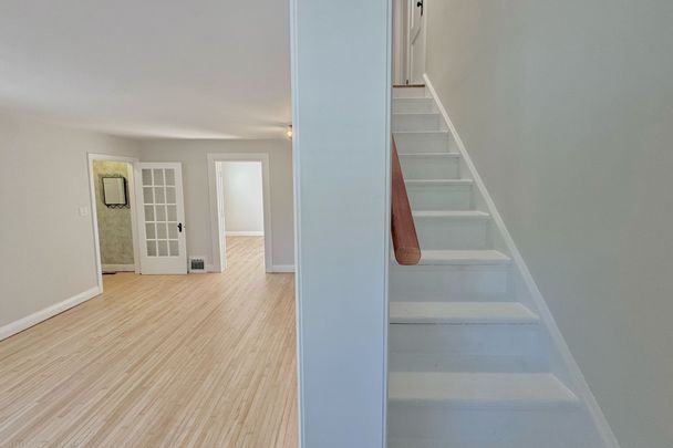 For Lease - 165 Oxford Street, London North, Ontario - Photo 1