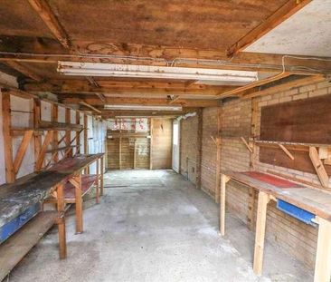 Spencer Street, Burton Latimer, NN15 - Photo 6