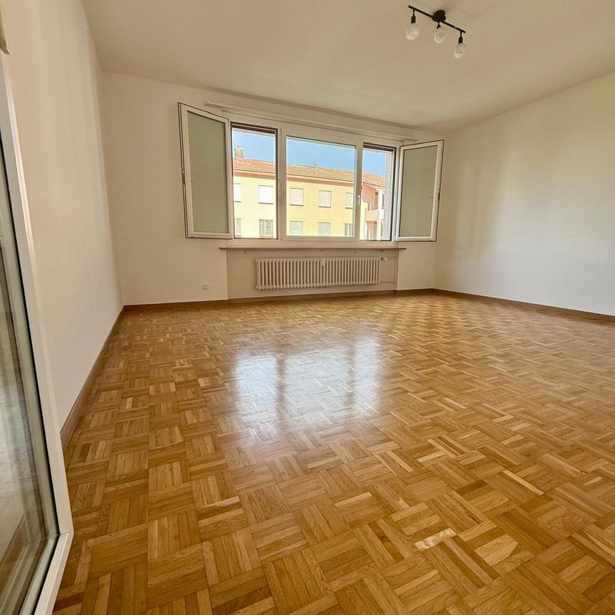 Sonnige 3.5-Zimmer-Wohnung mit Balkon in Kriens zu vermieten - Foto 1
