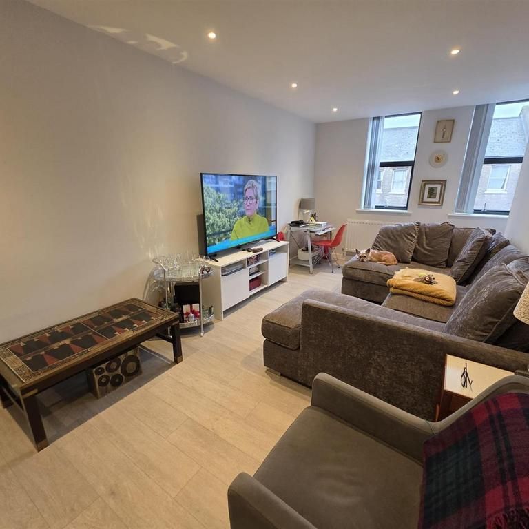 2 bedroom apartment to rent - Photo 1