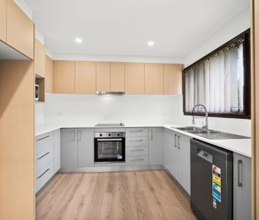 Renovated 3 Bedroom Family Home in Prime Position - Photo 4