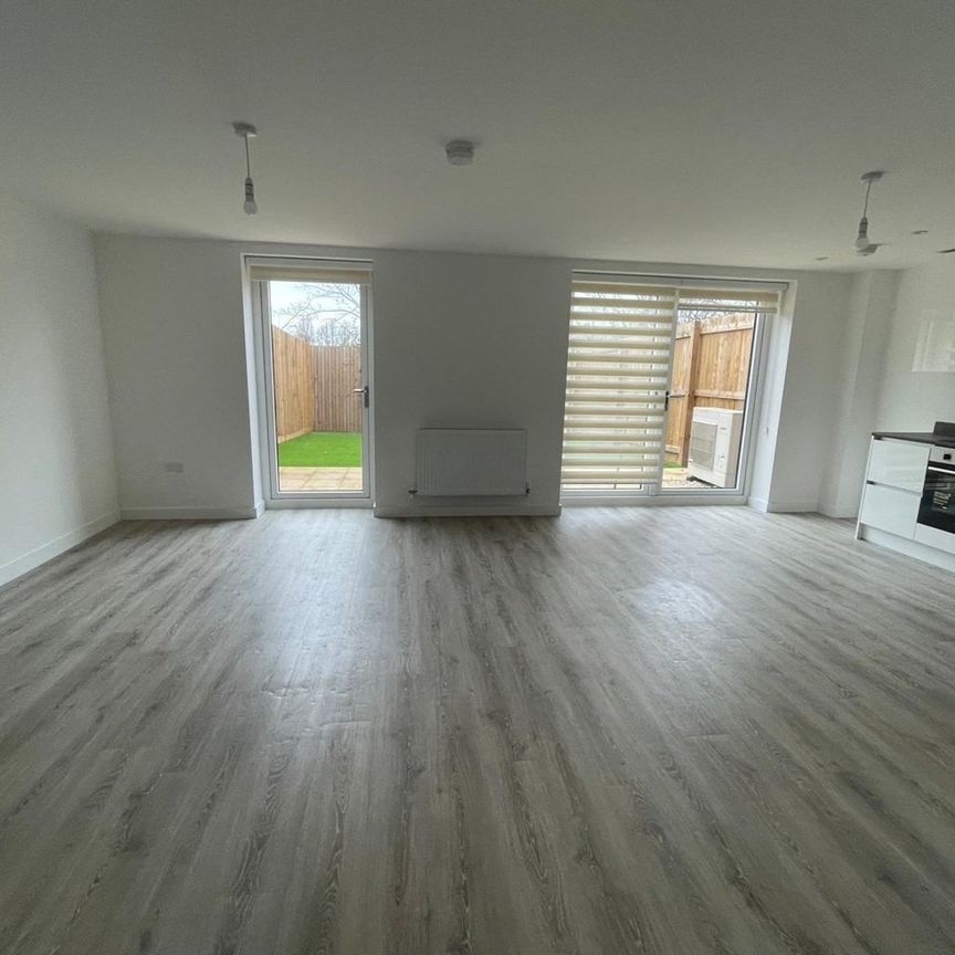 4 Bed Detached House, Parkes Avenue, B12 - Photo 1