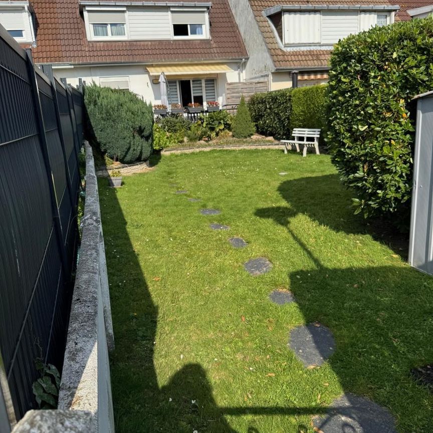 PAVILLON T4 - Photo 2