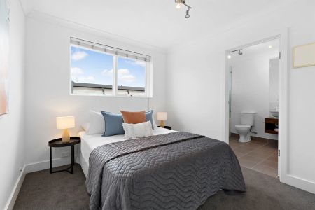 North Facing Gem with City Views! - Photo 3