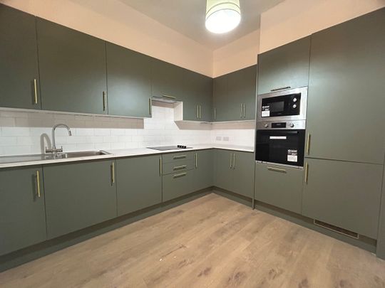 Room in a Shared Flat, Stoke Newington High Street, N16 - Photo 1