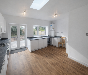 3 bedroom property to rent - Photo 3