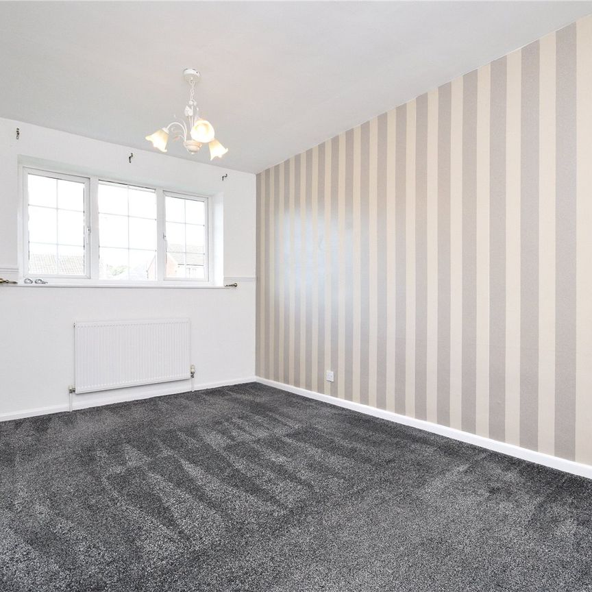 8, Ryedale Holt, Leeds, West Yorkshire, LS12 4TT - Photo 1