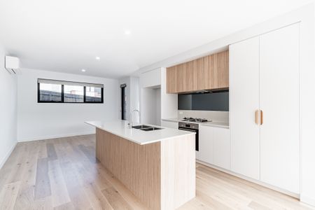 5/8 Strettle Street, Thornbury VIC 3071 - Apartment For Rent | Domain - Photo 2