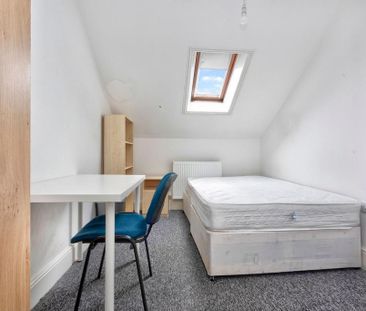 6 bedroom house to rent - Photo 2