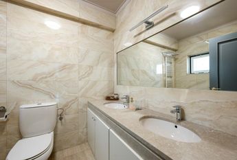 4 Bedroom House with swimming pool, Quinta da Beloura, Sintra