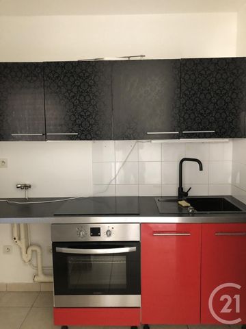 Location Appartement 2 pièces 45m² LA FERTE GAUCHER 77320 - Photo 2