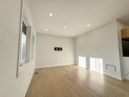 For Lease - 99 Twenty Sixth Street Unit# Main, Toronto, Ontario - Photo 3