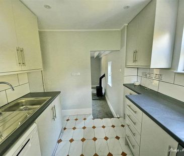 2 bedroom cottage to rent - Photo 5