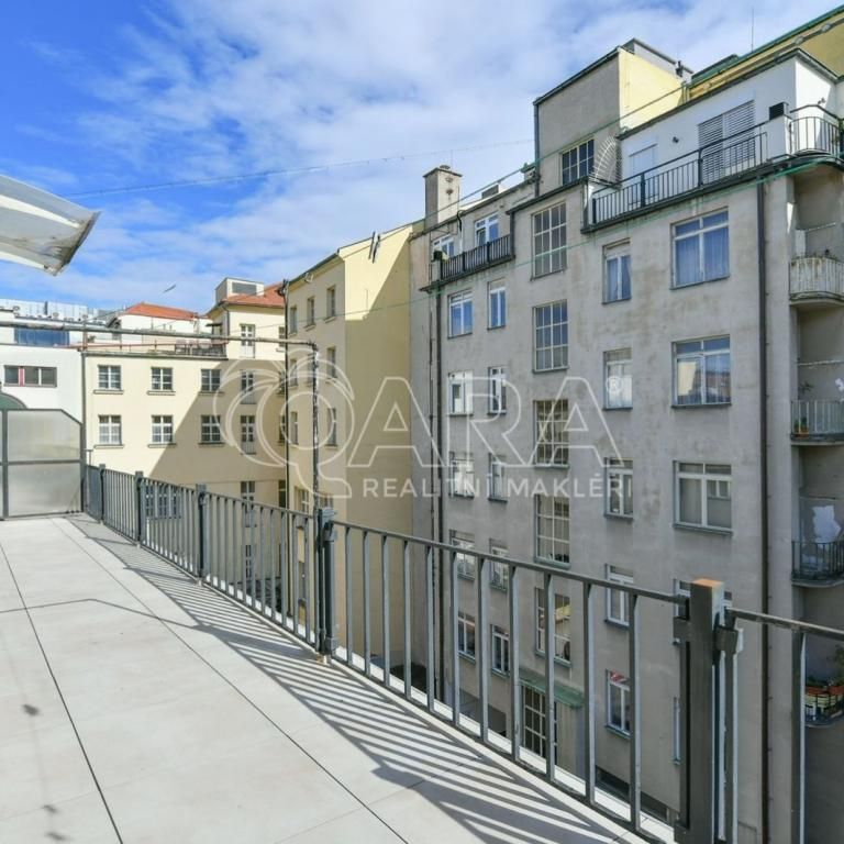 Pronájem bytu 3+1 80 m2 - Photo 1