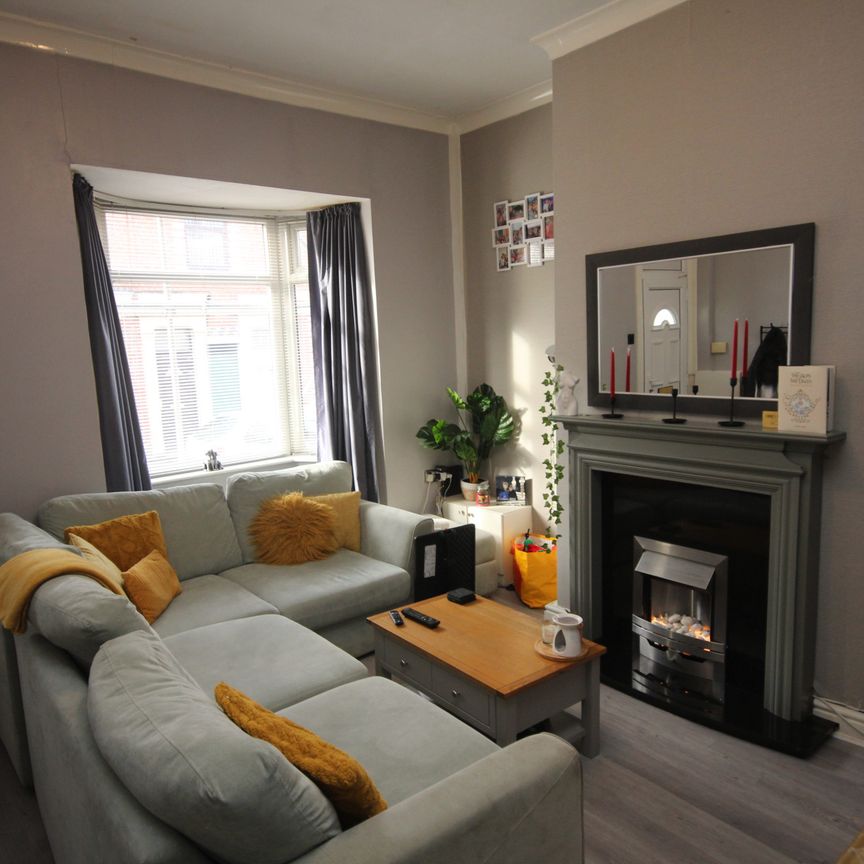 Wellington Street, Preston - Photo 1