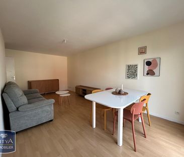 Location Appartement 2 pièces 47m² CHATEAUROUX 36000 - Photo 2