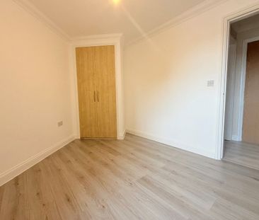 Gloucester Court - Photo 6