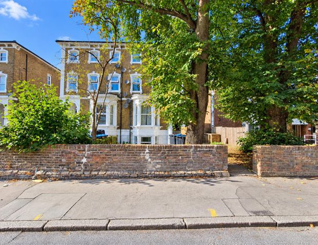 Selhurst Road, London SE25 - Photo 1