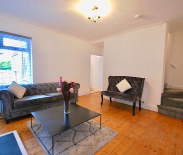 4 bedroom terraced house to rent - Photo 1
