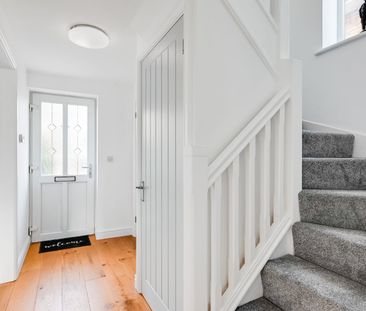 3 bedroom detached house to rent - Photo 4